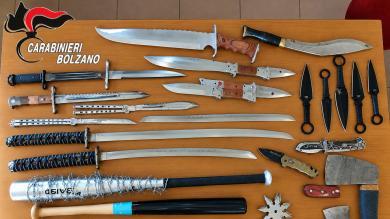 Kurtatsch: Carabinieri entdecken gefährliches Waffenarsenal