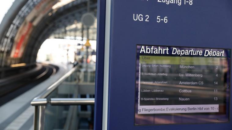 Für die Entschärfung einer Fliegerbombe am Berliner Hauptbahnhof müssen 10.000 Menschen ihre Wohnungen verlassen.