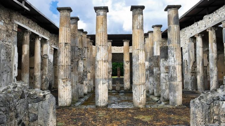 Die Unesco-Weltkulturstätte Pompeji ist seit Jahren vom Verfall bedroht, immer wieder stürzen Mauern oder sogar ganze Gebäude ein.