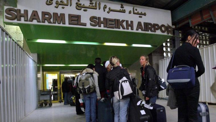 Mindestens 9000 Passagiere sitzen in Sharm El-Sheikh fest.
