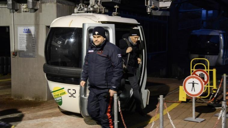 Die Carabinieri ermitteln zur Unfallursache. - Foto: DLife