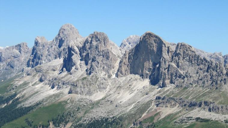 In den Dolomiten kann man viele Fossilien entdecken.