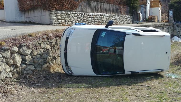 Der Brixner war beim Abbiegen in den Hartmannweg zu schwungvoll unterwegs.