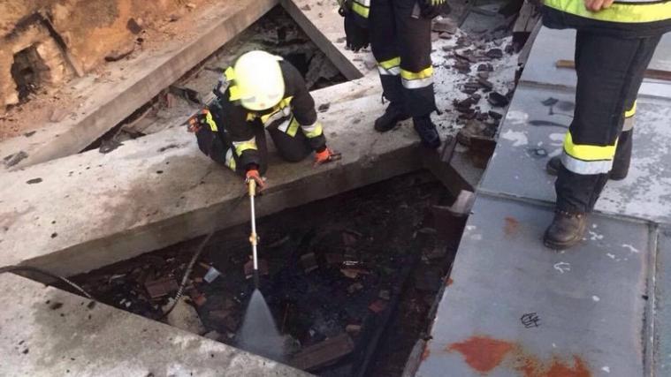 Die Wehren mussten zu einem Brand an der ehemaligen Bergstation des Virgl ausrücken. -Foto: FFW Oberau