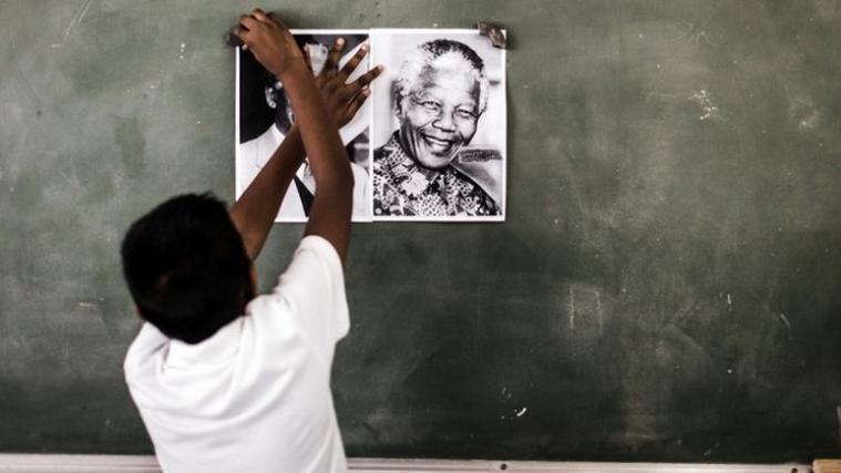 David Mabuza forderte bei einer Veranstaltung in der Provinz Mpumalanga Schüler auf, dem Vorbild Mandelas zu folgen und für Gerechtigkeit zu kämpfen.