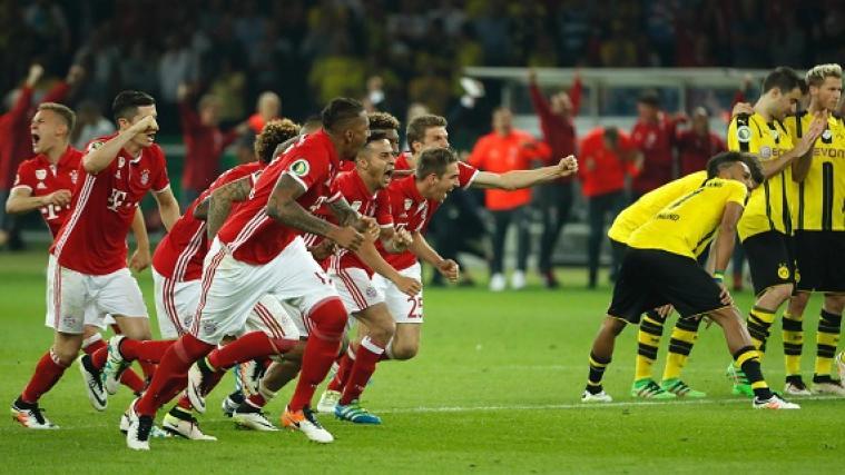 Nachdem Douglas Costa den entscheidenden Elfmeter verwandelt hatte, gab es für die Spieler des FC Bayern kein Halten mehr.