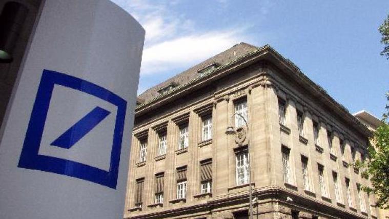 Weniger als drei Jahre nach der letzten großen Kapitalerhöhung zapft die Deutsche Bank abermals die Anleger an.