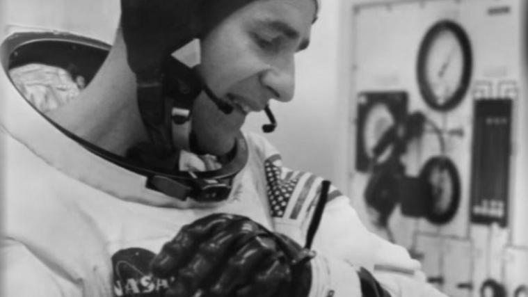 Alan Bean, der als vierter Mensch den Mond betrat, ist im Alter von 86 Jahren in Houston gestorben. Foto: Screenshot, youtube