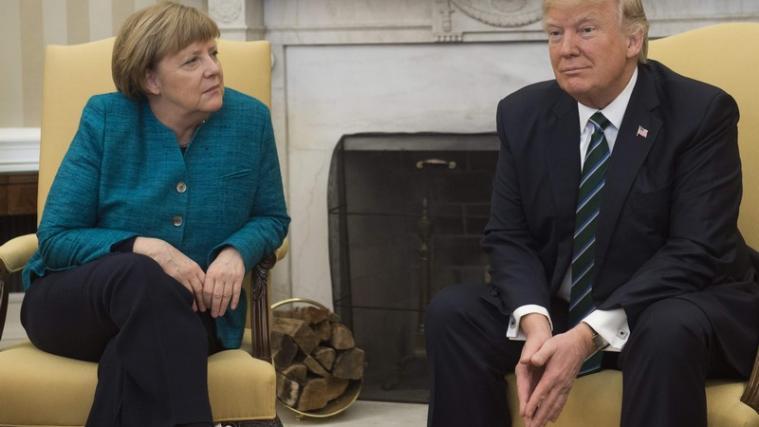 Die Bundesregierung hat einen Medienbericht dementiert, nach dem US-Präsident Donald Trump Bundeskanzlerin Angela Merkel eine „Rechnung“ über mehr als 340 Milliarden Euro für Nato-Leistungen ausgestellt haben soll.
