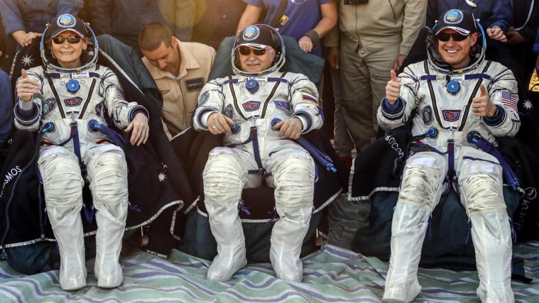 Die Astronauten Peggy Whitson und Jack Fischer sowie der russische Kosmonaut Fjodor Jurtschichin sind sicher zur Erde zurückgekehrt.