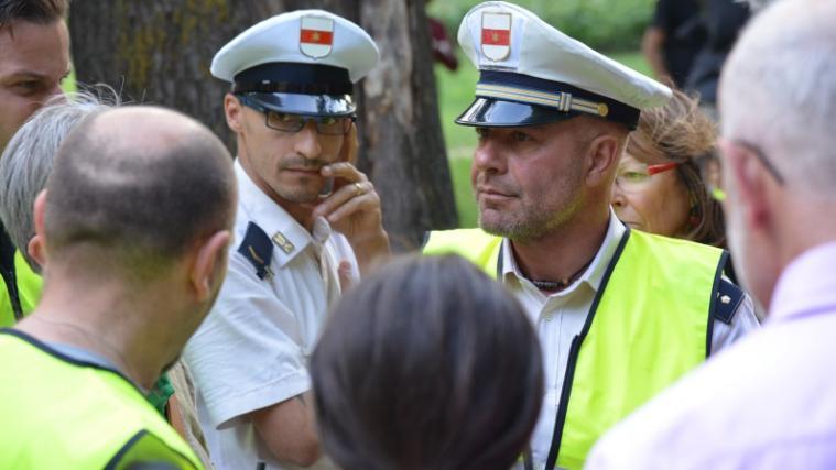 Heftige Diskussionen zwischen Stadtpolizei und Veranstaltern. (Foto: DLife)