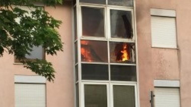 Zu einem Balkonbrand kam es am Sonntag in Bozen.