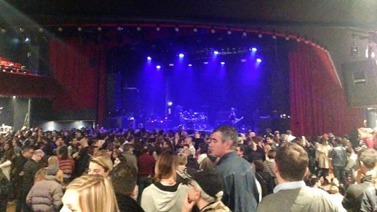 Der renovierte Konzertsaal "Bataclan" in Paris war mit rund 1500 Besuchern ausverkauft.