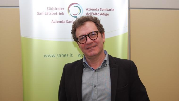 Primar Benedetto Petralia hat am Dienstag den Vertrag unterzeichnet. - Foto: sabes