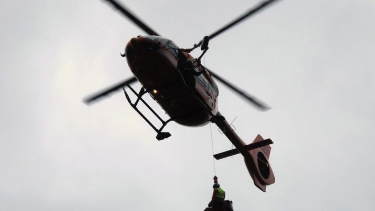 Am Samstag Vormittag gegen 10.30 Uhr ist die Bergrettung Meran zu einem Einsatz am Meraner Höhenweg gerufen worden. Eine 55-jährige Deutsche aus Altdorf ist am Meraner ausgerutscht und hat sich am Knöchel verletzt. Foto: Bergrettungsdienst Meran