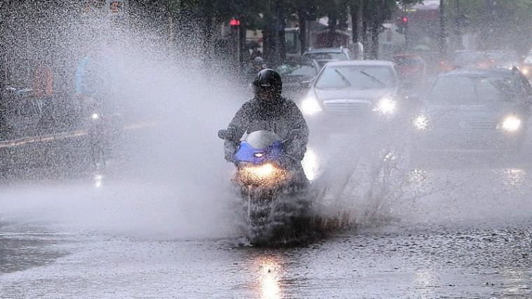 Der Dauerregen hat Berlin in einen Ausnahmezustand versetzt.