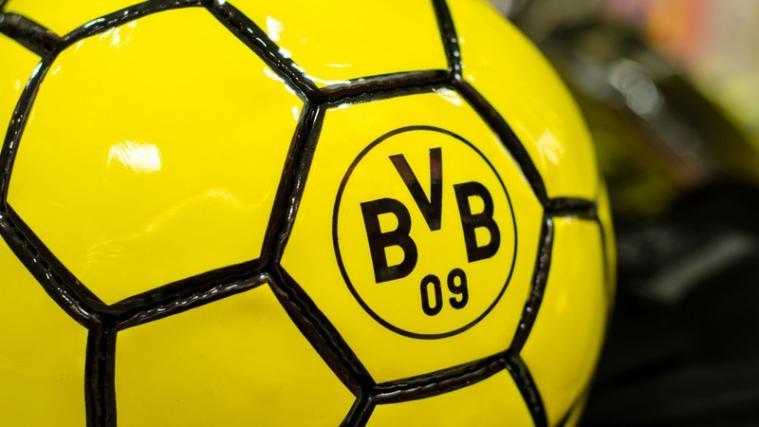 Der 23-jährige Lüsner verfolgt jedes Spiel des Fußballvereins.