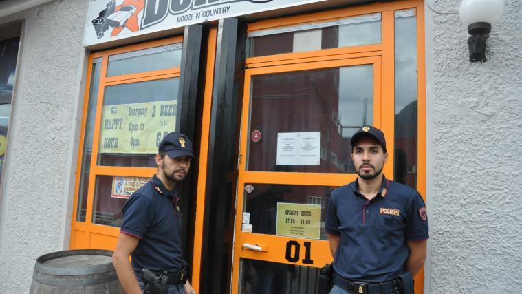 Das Lokal „Duke's“ in Bozen ist auf Anordnung des Quästors gesperrt worden.