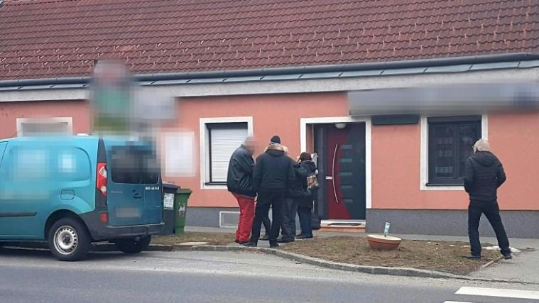 In diesem Wohnhaus im niederösterreichischen Deutsch-Wagram ereignete sich die schreckliche Bluttat.