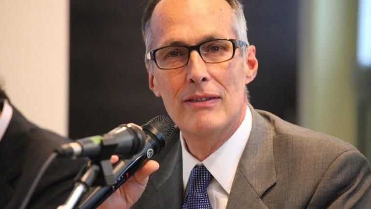 Dr. Rolando Füstös - Foto: Sabes