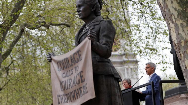 Der Londoner Parliament Square hat zum ersten Mal eine Frauenstatue.