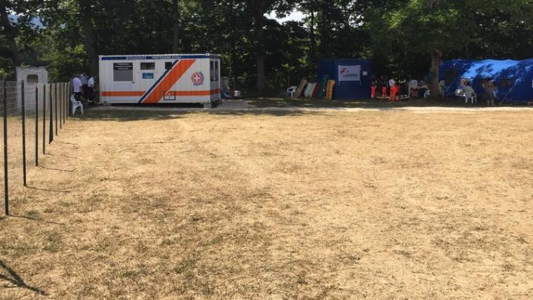Das Weiße Kreuz und Samaritan International haben eine Feldwäscherei nach Amatrice gebracht. - Foto: WK