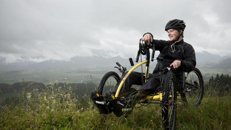 Felix Brunner überquerte als Rollstuhlfahrer die Alpen. - Foto: IMS/Felix Brunner