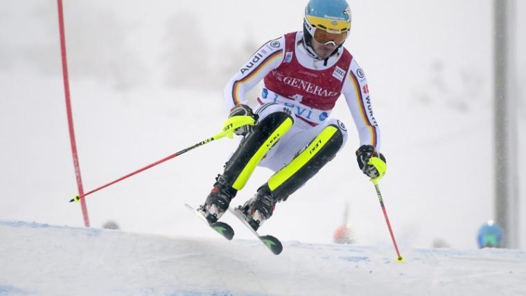 Felix Neureuther gewinnt den Slalom von Levi.