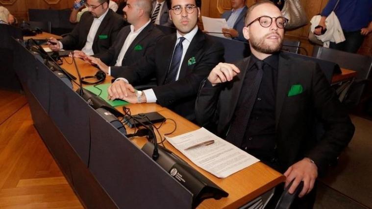 Filippo Maturi (zweiter von rechts) sitzt für die Lega Nord im Bozner Gemeinderat. - Foto: Facebookaccount