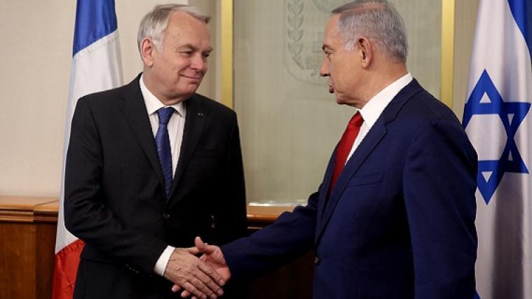 Frankreichs Außenminister Jean-Marc Ayrault (links) traf sich mit dem israelischen Staatschef Benjamin Netanjahu.