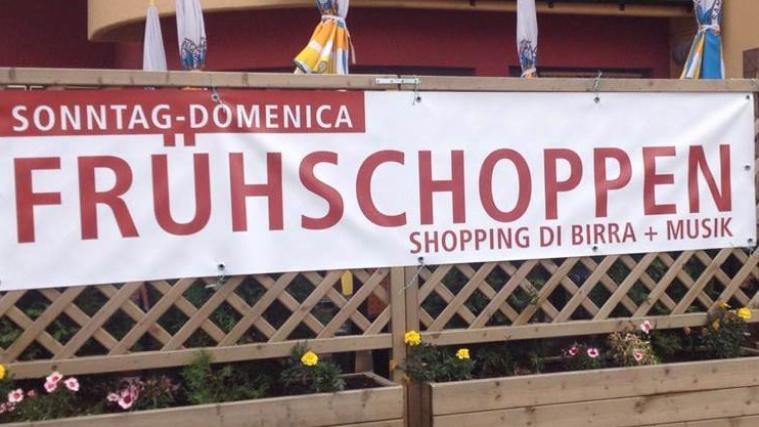 Auf zum Frühschoppen, dem "Shopping di birra", heißt es im Pustertal.