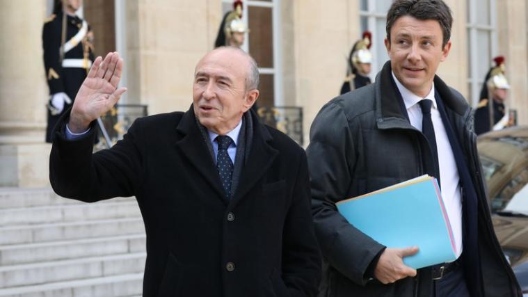 Innenminister Gérard Collomb (links) stellte am Mittwoch im Kabinett den Gesetzentwurf vor.
