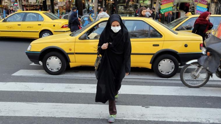 Alltagsszene in Teheran: Seit der Aufhebung der Sanktionen unternimmt der Iran große Schritte zurück aus der 10 Jahre währenden Isolation.