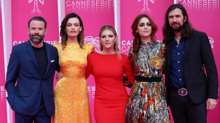 In der Jury des renommierten Filmfestivals sitzen Berühmtheiten wie die beiden Schauspielerinnen Emma Mackey und Miriam Leone.