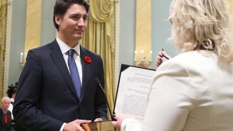 "Ich freue mich darauf, dort zu sein", schreibt Kanadas Premier Justin Trudeau (links) auf Twitter über die geplante CETA-Unterzeichnung am Samstag. - Archivbild