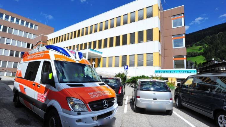 Die Staatsanwaltschaft ermittelt gegen 6 Ärzte des Krankenhauses Innichen. - Foto: DLife