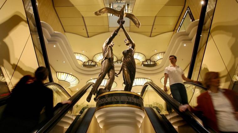 Die Statue wird nach 20 Jahren entfernt.