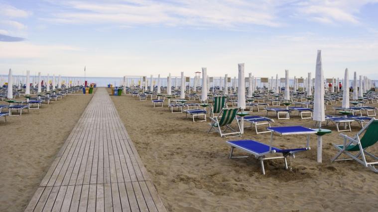 In Lignano kommt es am Pfingstwochenende immer wieder zu Alkohol-Eskapaden.