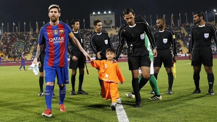 Für den kleinen Murtasa ging ein Traum in Erfüllung und er wollte von seinem Idol Lionel Messi kaum mehr loslassen.