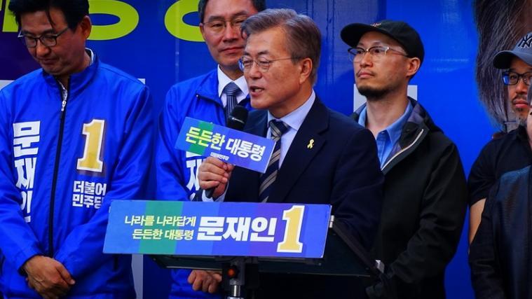 Nach der Annäherung Nordkoreas schickt Südkoreas Präsident Moon Jae-in zwei Sondergesandte nach Pjöngjang.