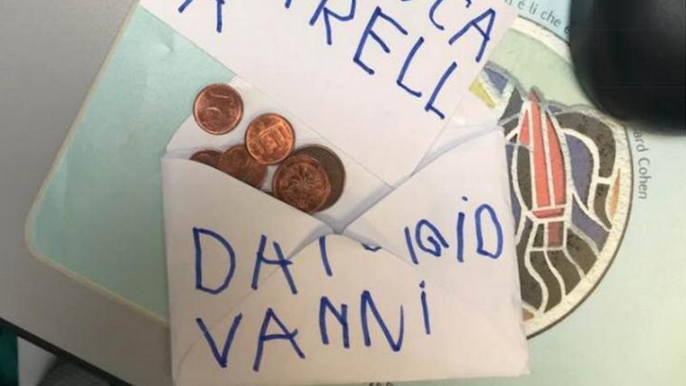Ein paar Ersparnisse für die Krebsforschung. - Foto: Facebook/Pietro Caldarella