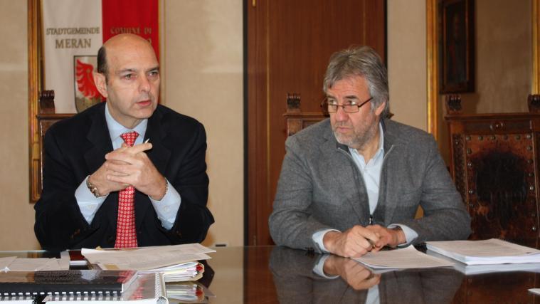 Bürgermeister Paul Rösch (r.) und Finanzstadtrat Nerio Zaccaria. - Fotos: Gemeinde Meran