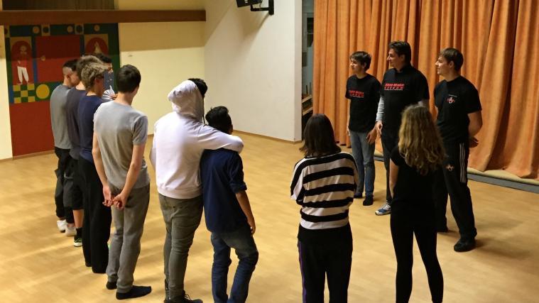 Ein halbjähriger Selbstverteidigungskurs wird im Südtiroler Kinderdorf für Betreuer und Betreute ausgerichtet.