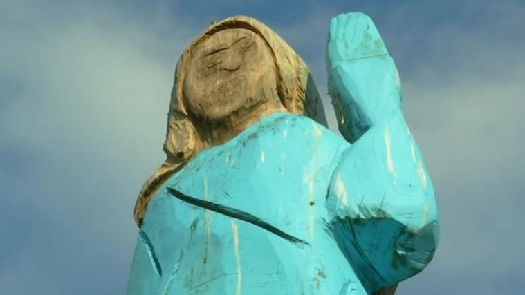 Viele Ähnlichkeiten zum Original hat die Statue von Melania Trump wahrlich nicht... - Foto: Screenshot Reuters Video