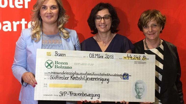 von links: Renate Gebhard, Petra Obexer und Ida Schacher Baur. - Foto: SVP