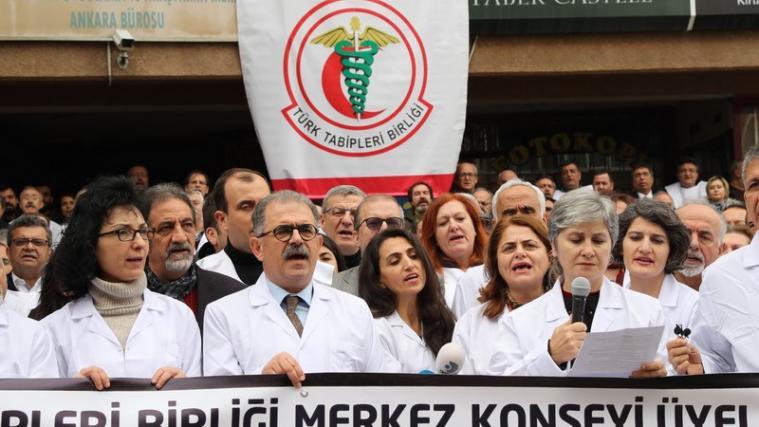 In der vergangenen Woche wurden mehrere führende Mitglieder der Türkischen Ärztevereinigung festgenommen.