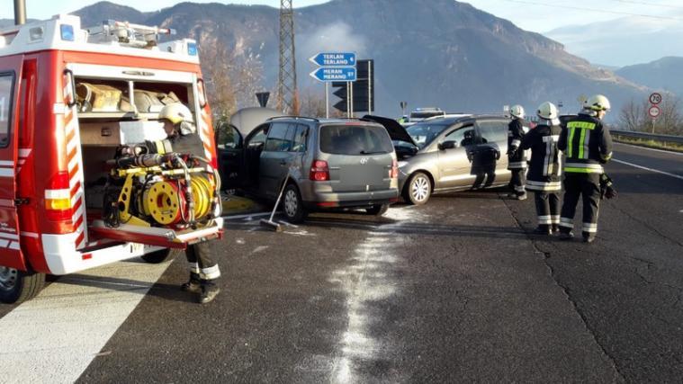 Gegen 8.15 Uhr wurde die Freiwillige Feuerwehr von Frangart wegen des Unfalls alarmiert. - Foto: FFW Frangart