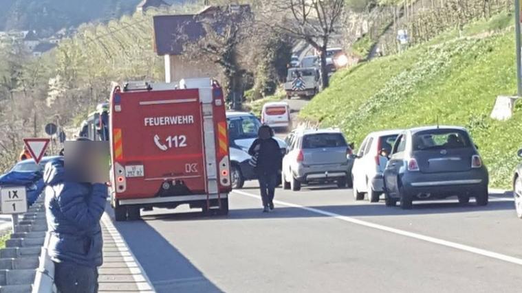 In Folge des Unfalls bildeten sich lange Staus. - Foto: Privat