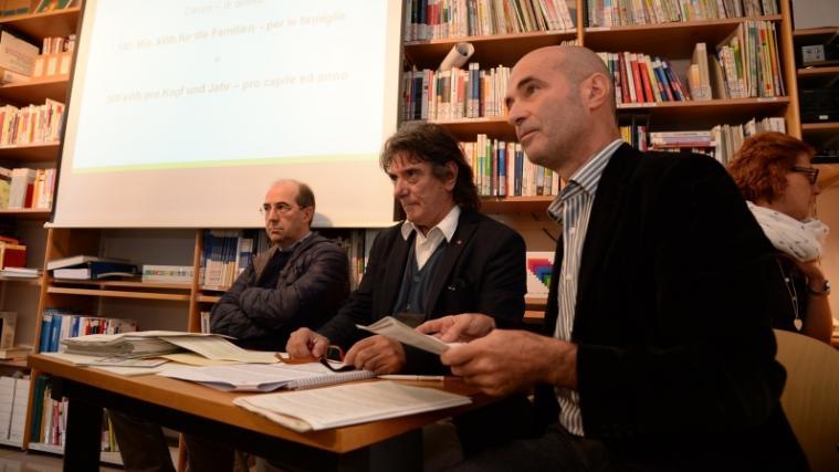 Gegen teure Stromtarife (von links): VZS-Experte Paolo Guerriero, Vorsitzender Agostino Accarino und Geschäftsführer Walther Andreaus.