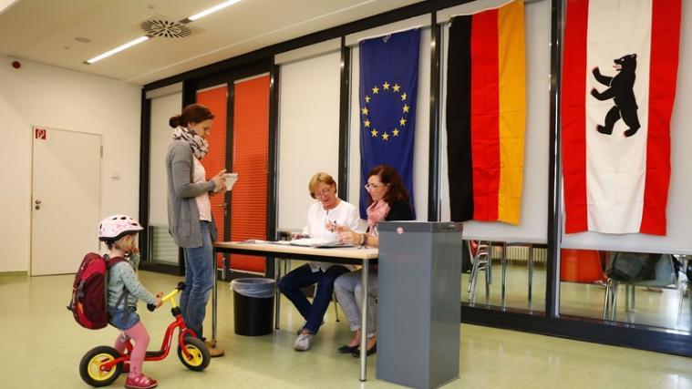 Insgesamt sind knapp 2,5 Millionen Menschen aufgerufen, ihre Stimme abzugeben.